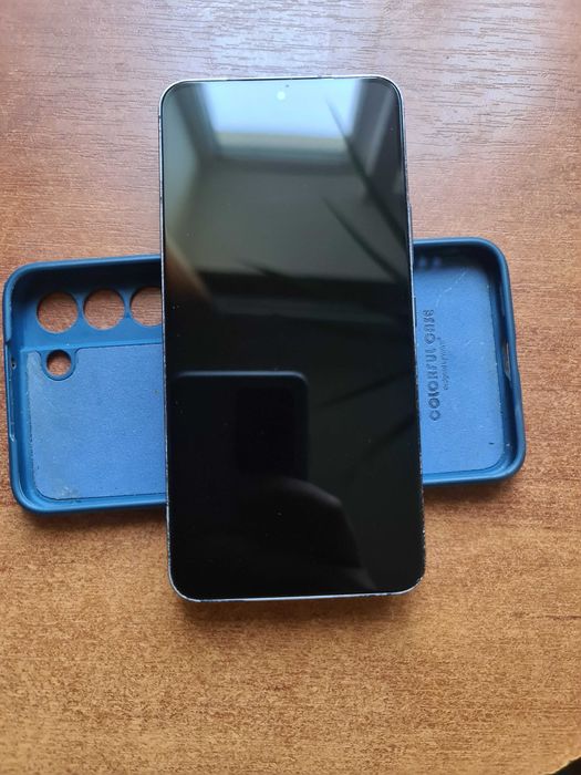 Samsung s22 8/128