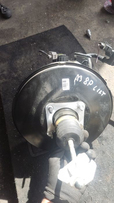 Serwo hamulcowe pompa audi a3 8p lift golf