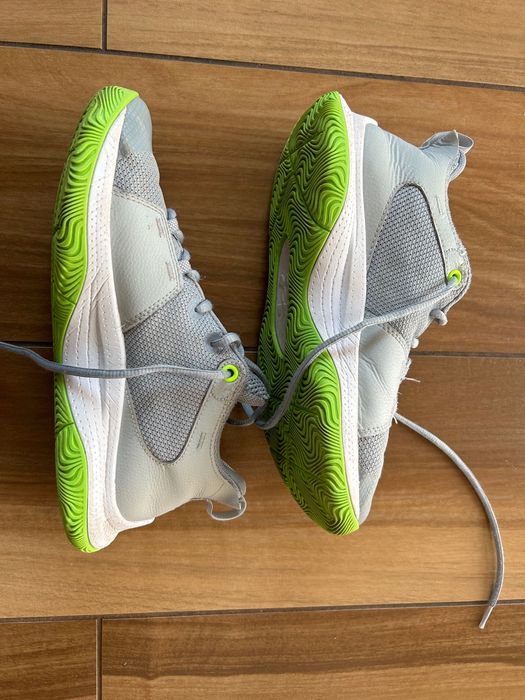Buty do koszykówki Under Armour Curry GS 3Z5 jr r. EUR 40