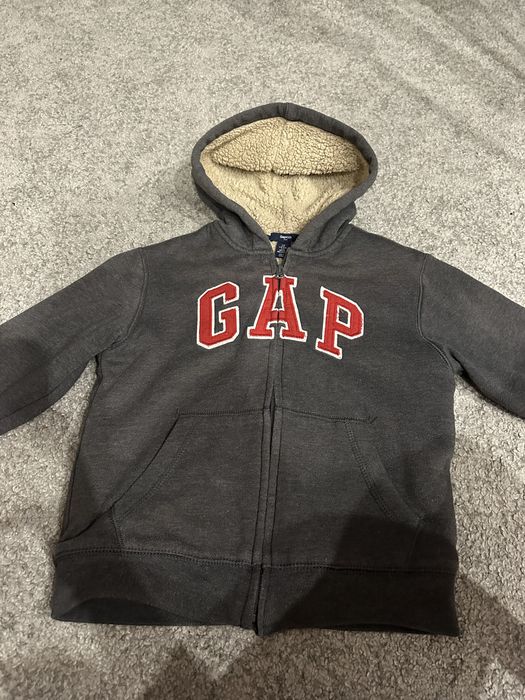 Sliczne bluzy GAP 120cm 2szt.