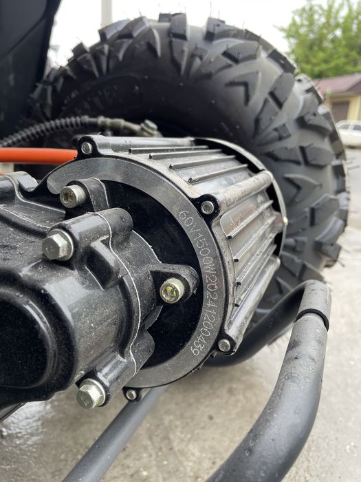 Доставка безкоштовна електрокаадроцикл HUMMER TJ-RIDER 1500W