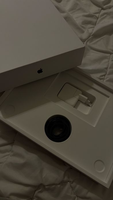 Apple MacBook Air