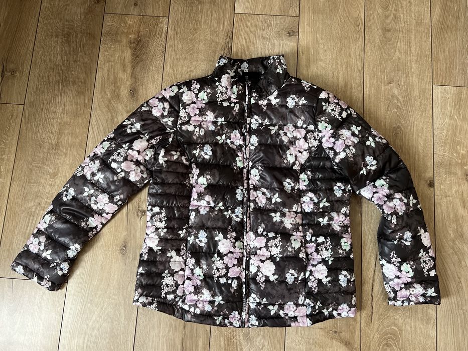 Весняна куртка 42 розмір