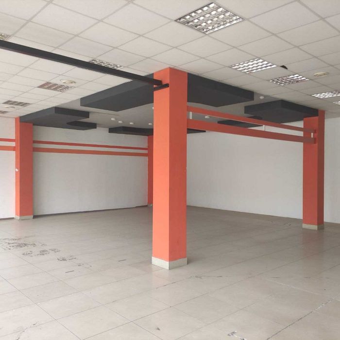 Здається в оренду комерційне приміщення 240 м² в центрі міста!