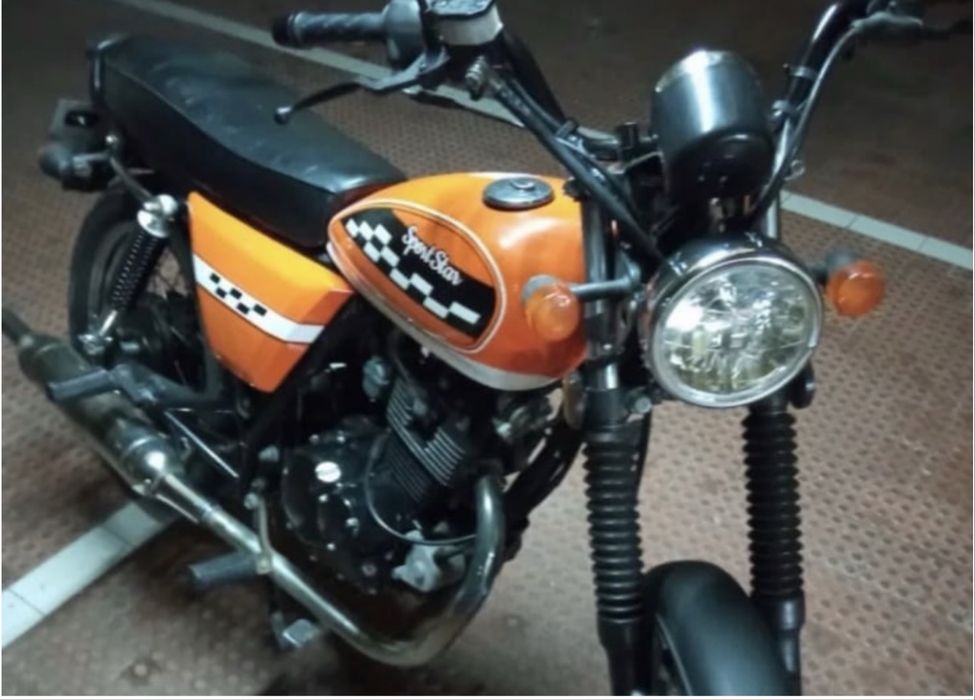 Moto 125 - Mash Sport Star