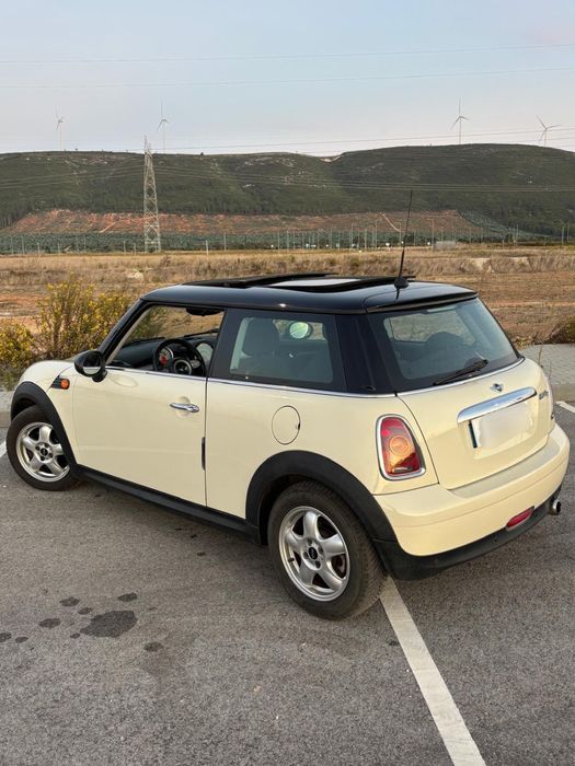 Mini cooper D 1.6 110cv64695118561411122