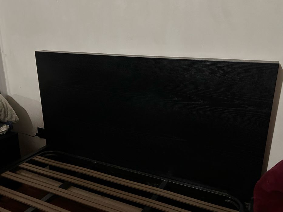 Cama de Casal de Madeira preta