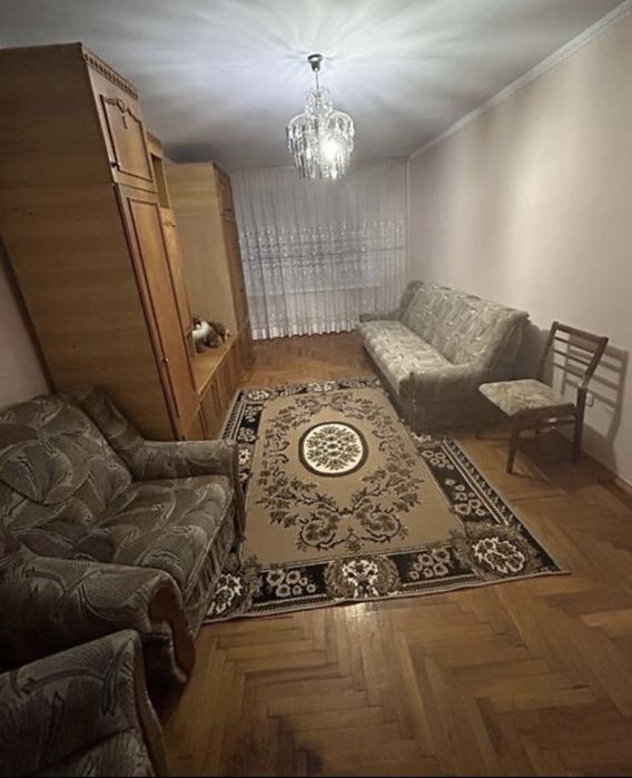 ПРОДАЖ 2 кім просп. Злуки (не під держпрограми)