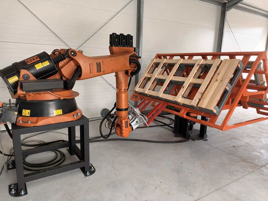 Robot do palet, Automat do układania rozkładania palet, Układarka
