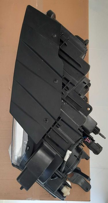 Chevrolet Trax - Farol com Lâmpadas