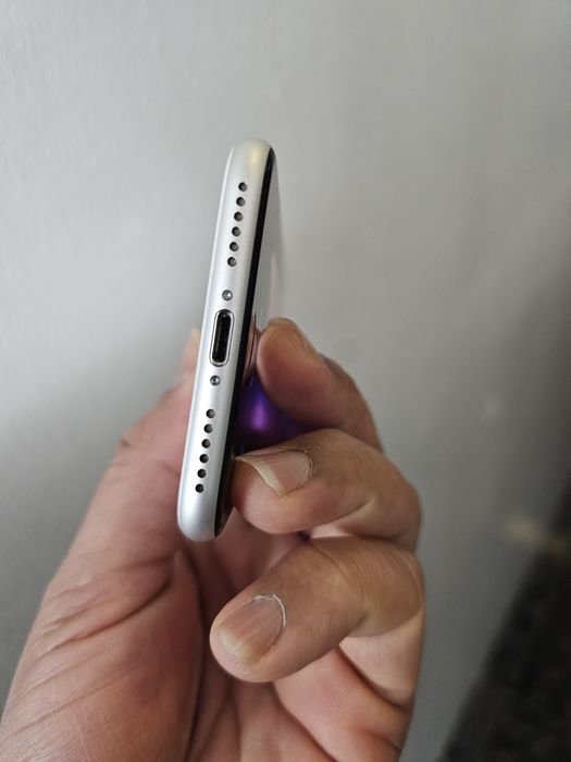 Iphone SE...64gb