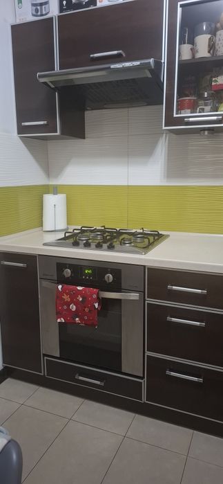 Zestaw szafek kuchennych Bodzio oraz agd( piekarnik, płyta gazowa )