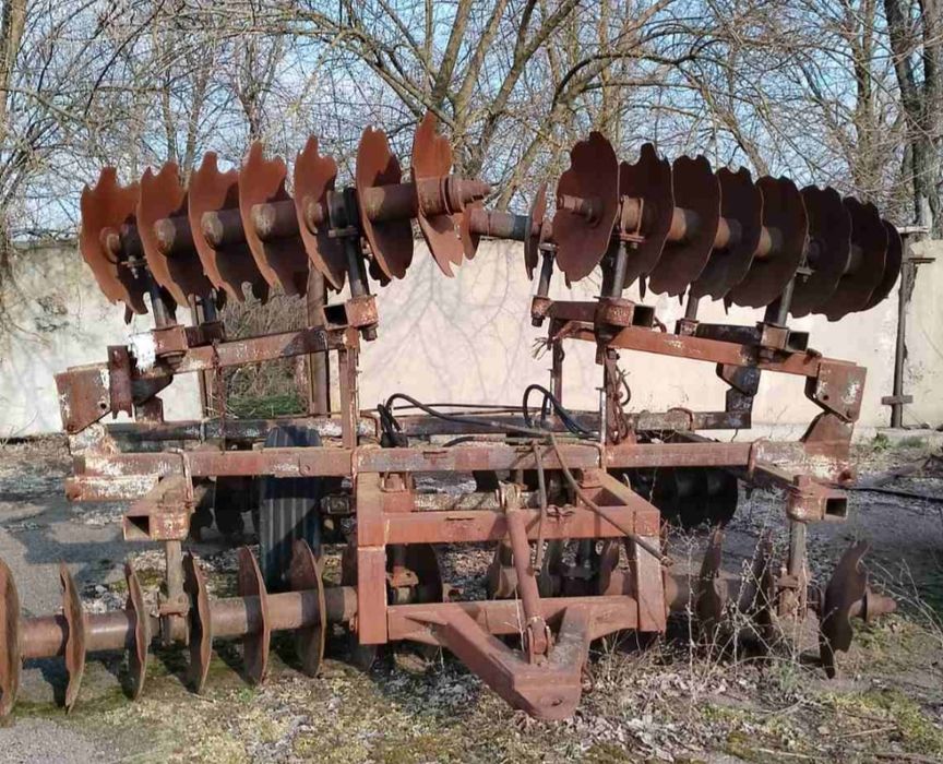 Трактор ХТЗ Т-150, двигун СМД-60, ЯМЗ-236, 1990 р, БДТ-7, плуг 5-кор
