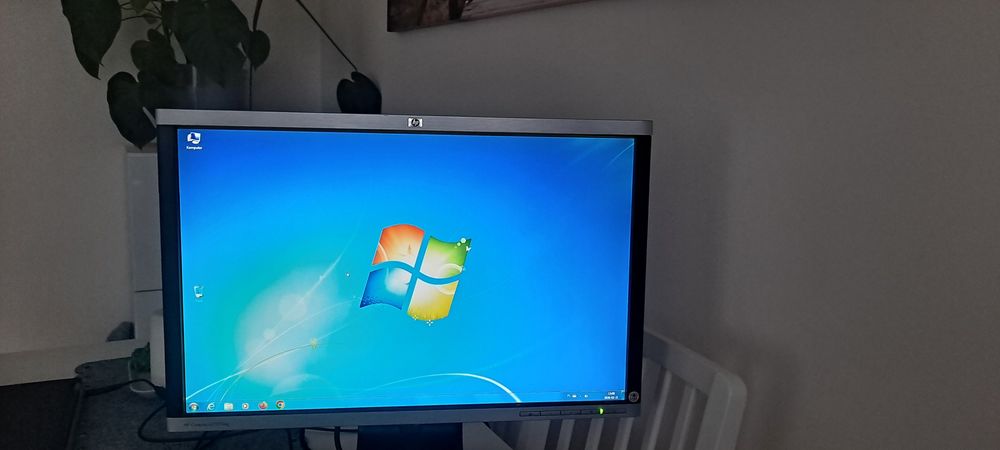 Monitor HP Compaq LA 2205wg