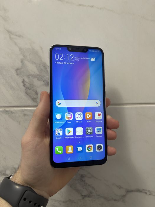 Мобільний телефон Huawei P Smart + 64 GB в гарному стані
