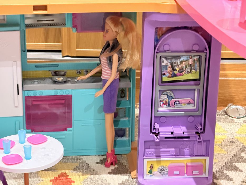 Casa da Barbie com bonecos