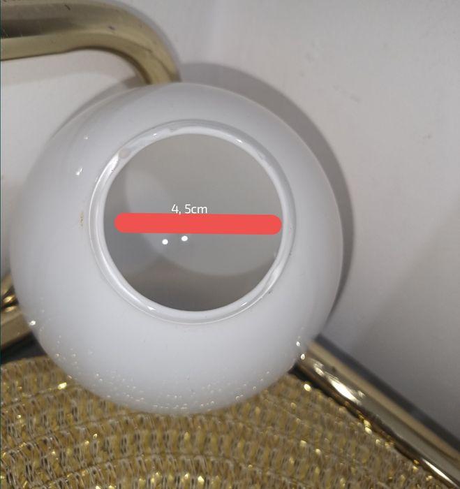 Stary szklany klosz do lampy