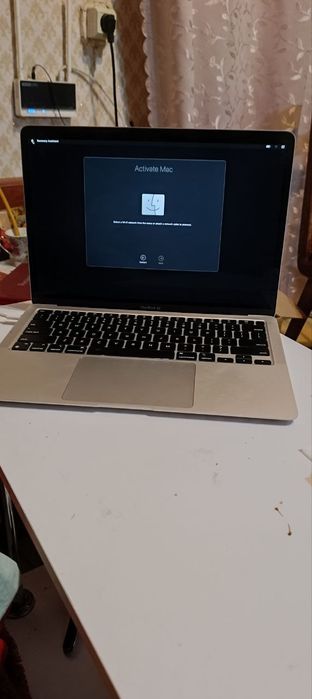 Ноутбук MacBook Air M1 10 годин батарея