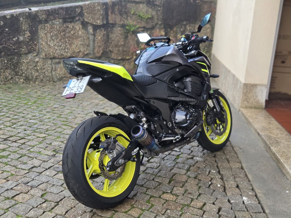 Kawasaki  Z800 full