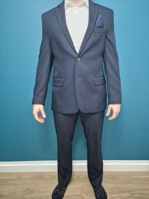 Garnitur męski granatowy