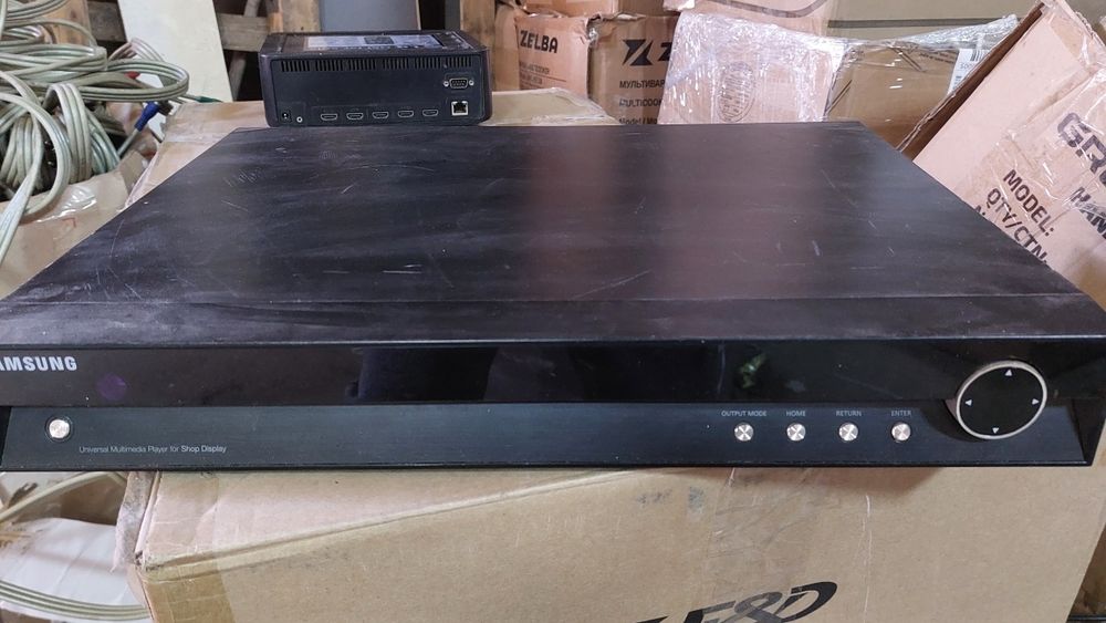 Медіаплеєн lg hdg 4h