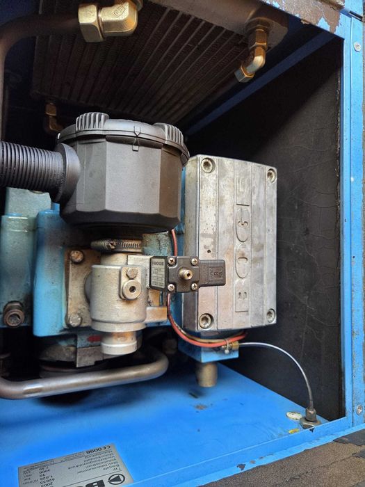 kompresor naprawa kompresora boge sprężarka śrubowa walter mark atlas copco kaeser części separator łopatka łopatkowa mattei hydrovane