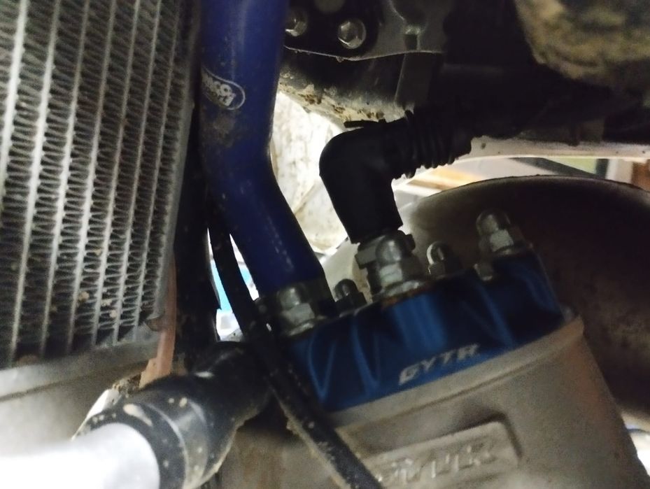 YZ85 com kit GYTR de 2024