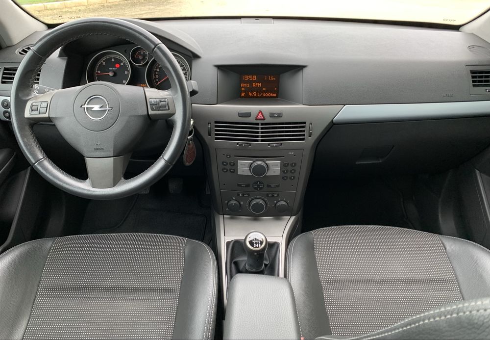 Opel Astra Cosmo 1.3cdti || 1.dono || motor corrente || cx 6
