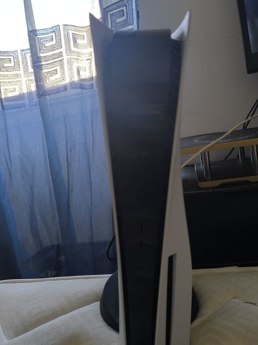 Ps5 standard com ano e meio de uso