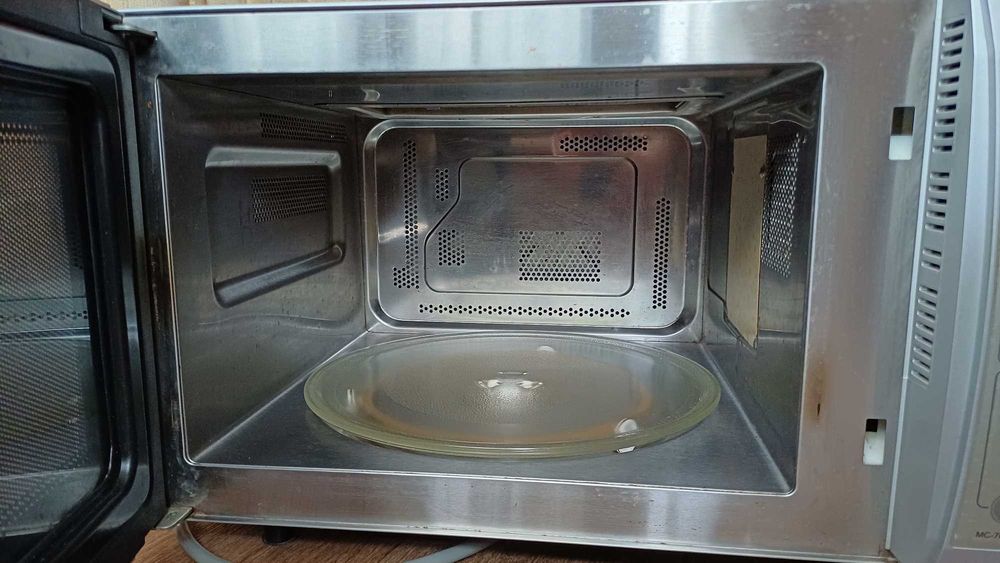 Микроволновая печь LG MC-7642ES