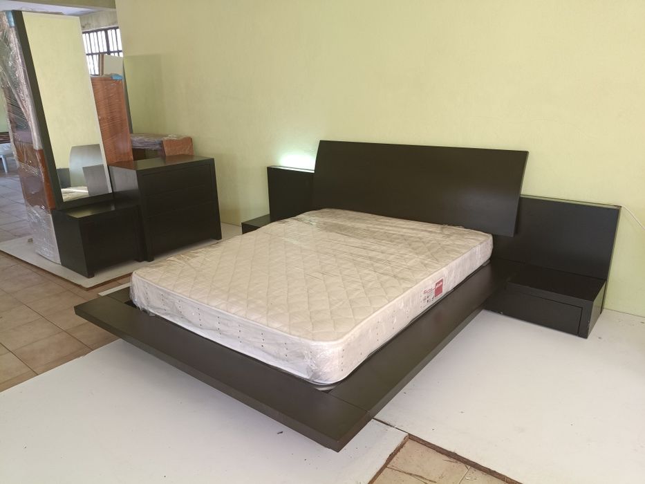 Quarto de casal XL colchão 1,60x2m