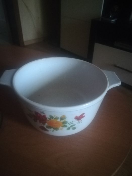 Керамическая кастрюля