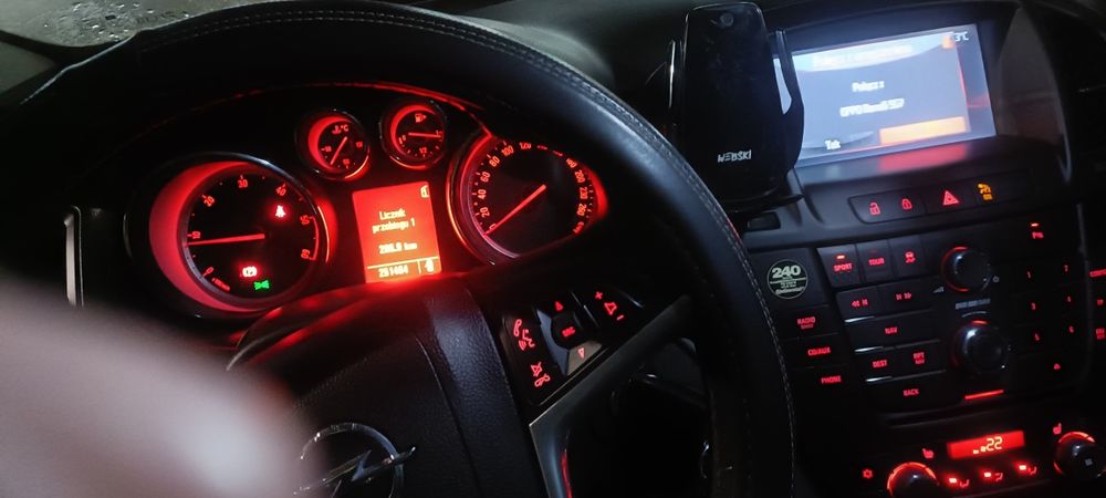 Sprzedam opelka zadbany skóra !