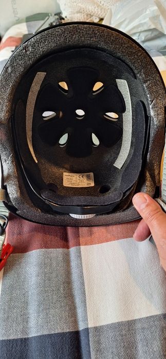 Capacete Oxelo 56 a 58cm para bicicleta skate ou trotinete