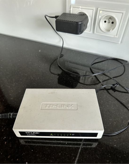 TP-LINK TL-SF1005D 5 portowy switch 10/100 Mbps