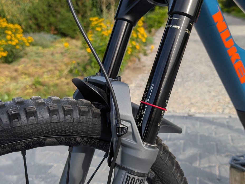 Nukeproof mega 275c [Zeb, GX, Code r, Mavic, carbon]