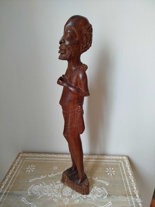 Antiga Escultura em madeira, origem Africana