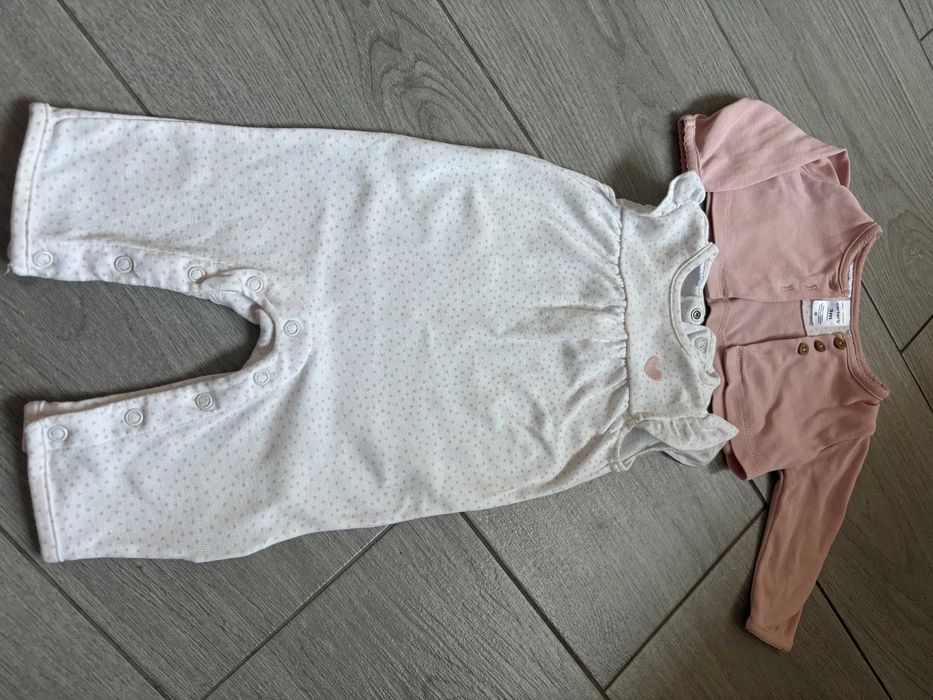 Костюмчик/комплект (комбінезон і кофтинка) на немовля від Carter's