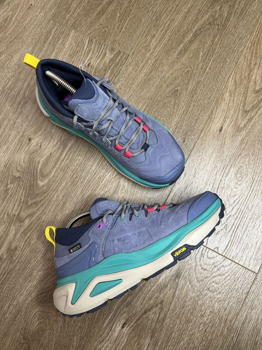 Продам БОМБЕЗНІ жіночі трейлові кросівки Hoka Kaha 3 Low GTX “Anchor Gemstone”