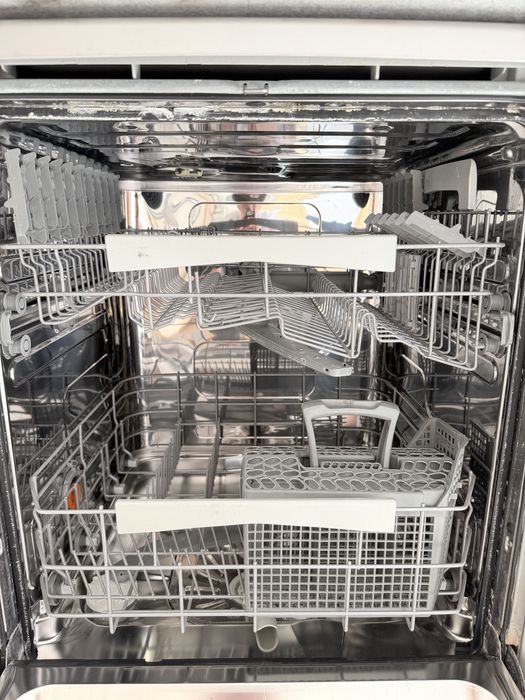 Máquina da Loiça AEG