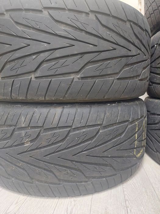 Продам Комплект R20 Диски Шини Toyota 200