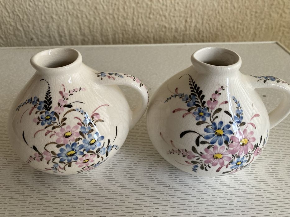 Jarras pintadas à mão