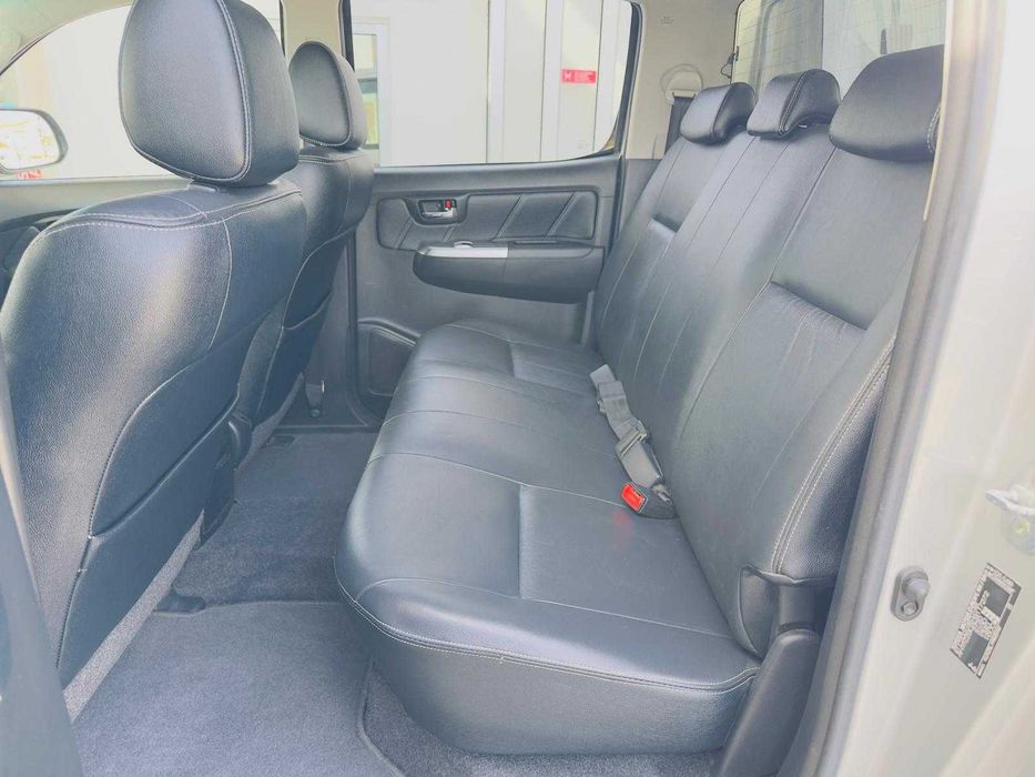 TOYOTA Hilux 3.0 170CV