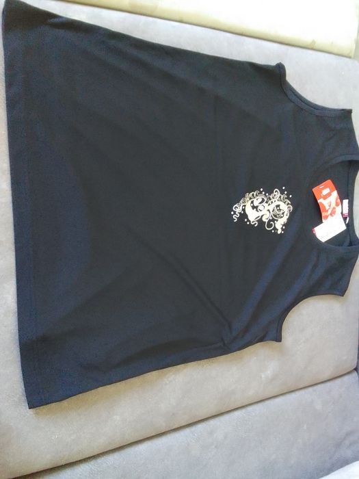 Sprzedam NOWĄ bluzkę roz. 44