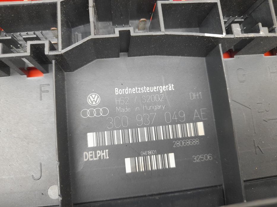 Caixa fusíveis / SAM / BSI VOLKSWAGEN Golf V (1K1)