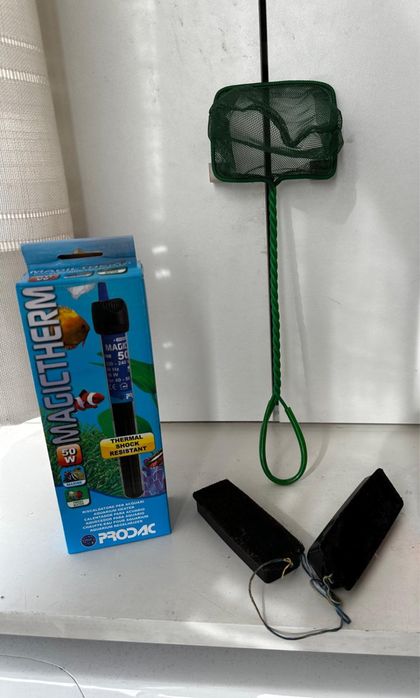 Aquário hexagonal em vidro