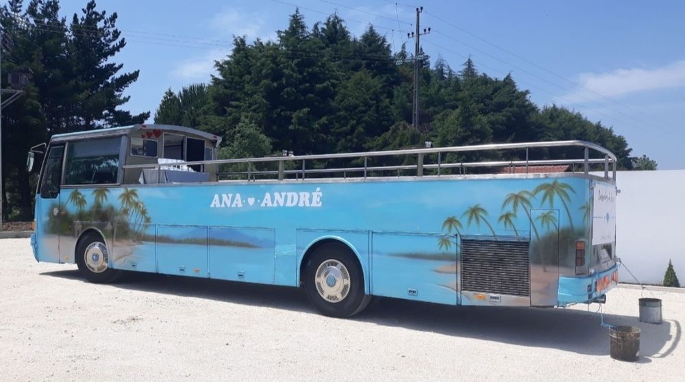 Autocarro Panorâmico Eventos.
(01 Andar).