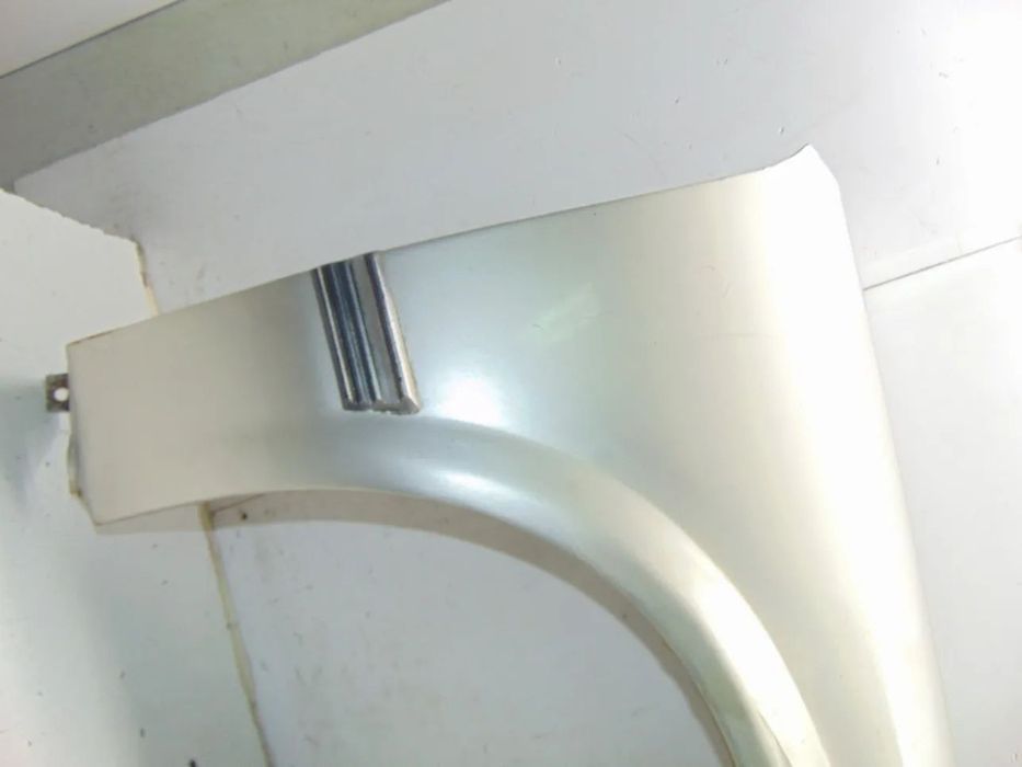 Opel Corsa A TR guarda lamas