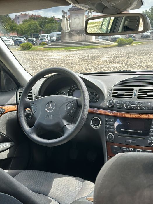Mercedes-Benz E 220 ELEGANCE 7 LUGARES