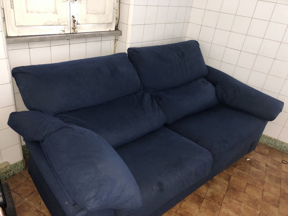 Sofa azul, 2 lugares e em perfeitas condições